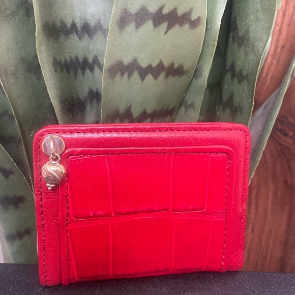 |Brighton|🍒Free🍒 Picture Holder in Lipstick Red Leather Croc with Purse Purchase - Picture 2 of 9
